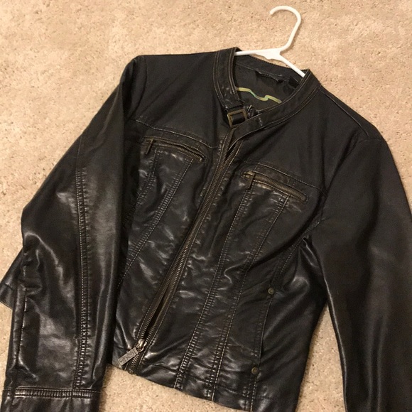 Leather jacket - Picture 2 of 2